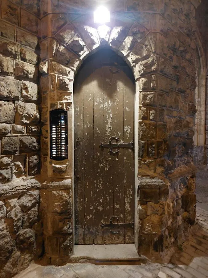 Studio Apartment In Neapolitan Castle Int 28 Neapel